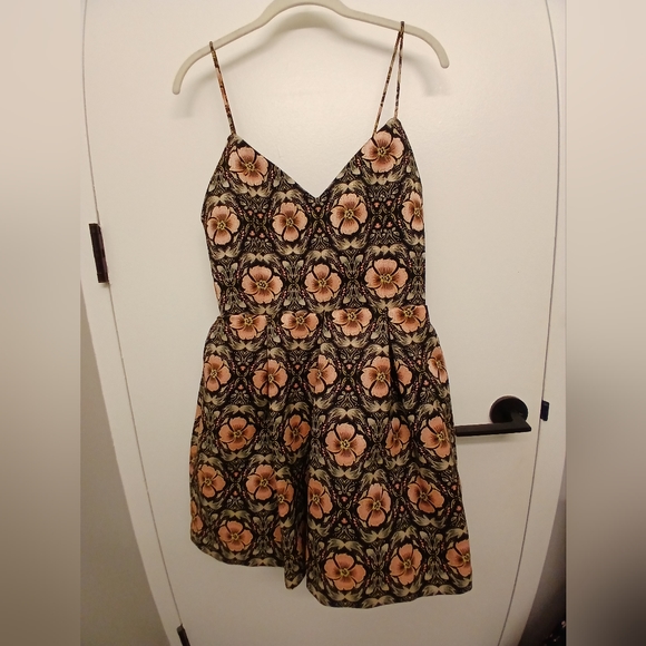 Alice and Olivia Madison Promise Floral mini dress Sz 6 NWT - Picture 3 of 5